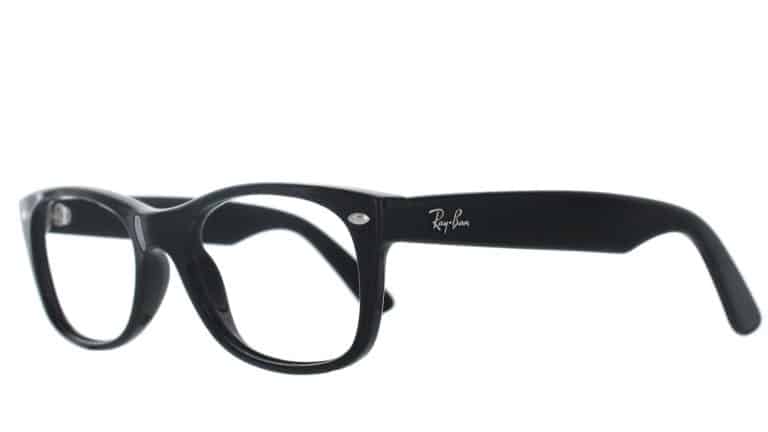 Des lunettes anti fatigue pour travailler sur son ordinateur, tous concernés?