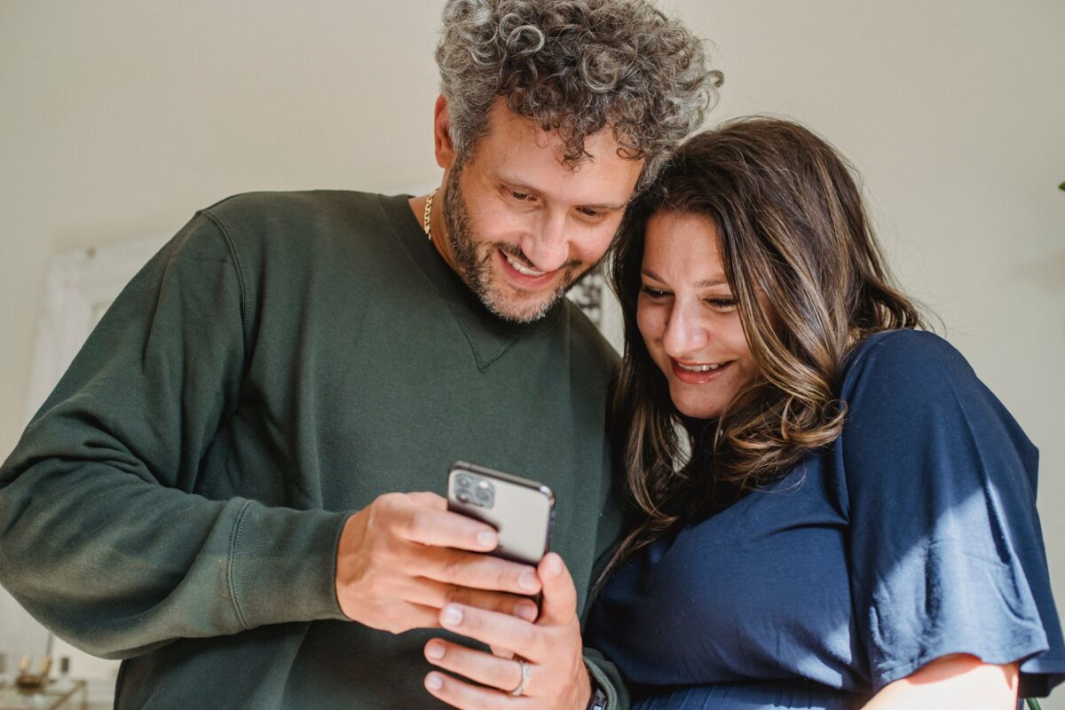 Forfaits mobiles des enfants : comment partager la data en famille à la rentrée