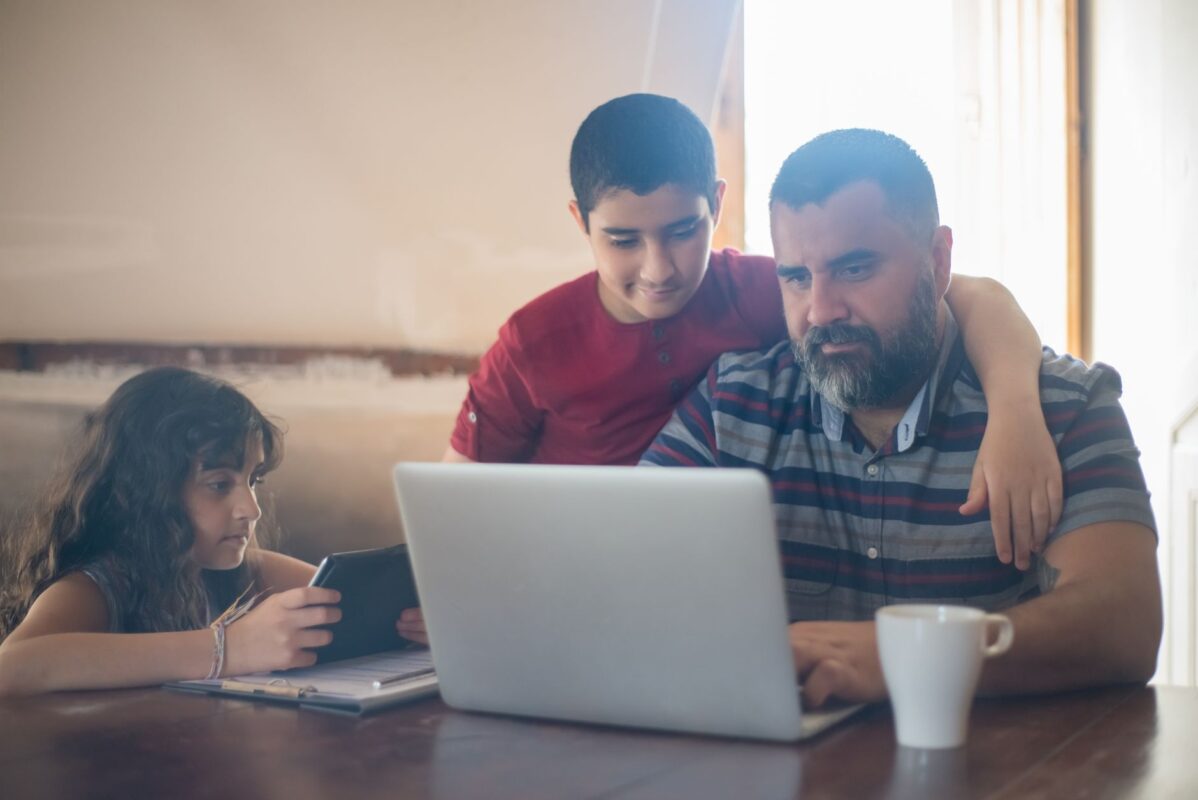 La box B&You Pure Fibre annoncée à 24,99 € face aux besoins d’une famille