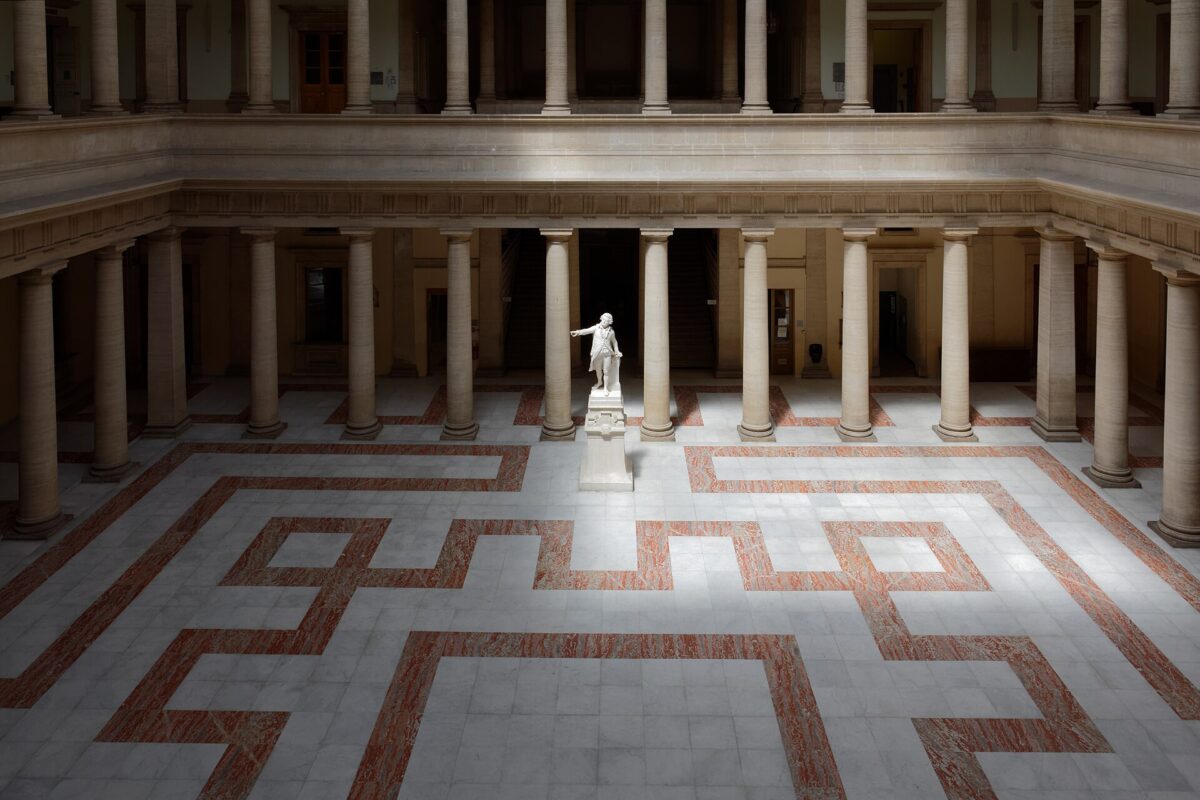 Francis Lalanne condamné à six mois avec sursis pour pension impayée