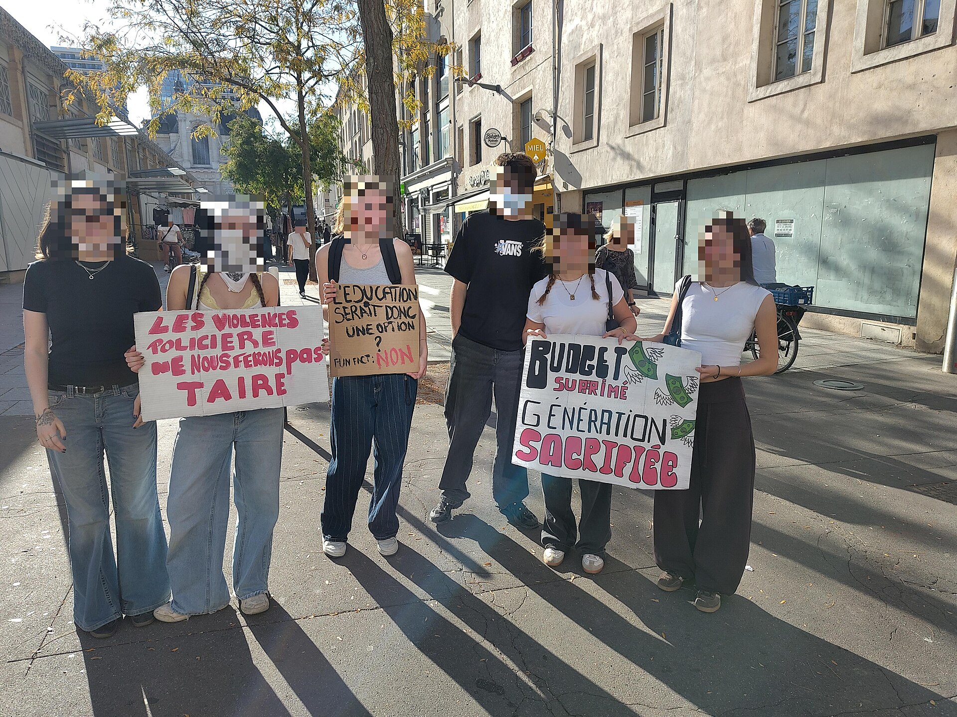Lycéens et syndicats unis pour réclamer une autre école