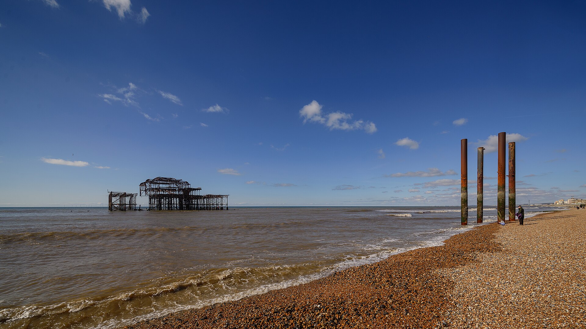 Brighton : des sœurs retrouvées mortes en mer, ce que l’enquête a établi